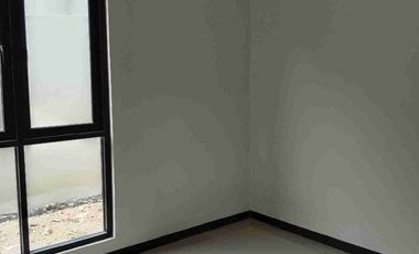DIJUAL RUMAH OPER KREDIT DEKAT MERR SURABAYA