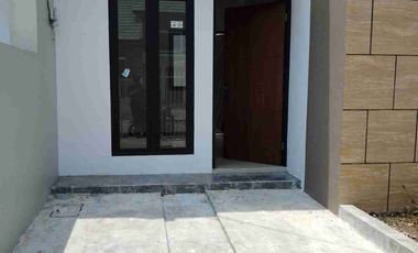 DIJUAL RUMAH OPER KREDIT DEKAT MERR SURABAYA