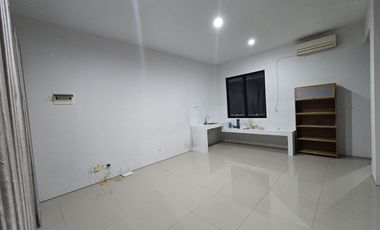 Disewakan Rumah Citra Garden Puri Siap Pakai Dekat Green Lake City