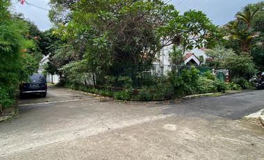 Dijual Rumah lokasi di Jl Emesde C. Kemang, Jakarta Selatan