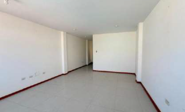 En Venta Departamento en 5° Piso con Azotea - Chiclayo
