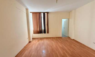 En Venta Departamento en 5° Piso con Azotea - Chiclayo
