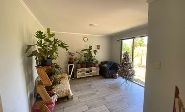 Casa  Arriendo Casi Nueva, Sector Fundo La Piedra, Hotel Curazao