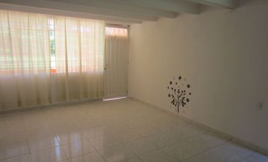 SE VENDE APARTAMENTO PRIMER PISO SECTOR CUARTO BUCARICA