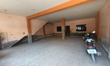 En Venta Casa de 2 Pisos en Jose Leonardo Ortiz - Chiclayo