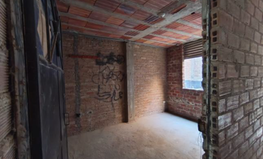 En Venta Casa de 2 Pisos en Jose Leonardo Ortiz - Chiclayo