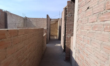 En Venta Casa de 2 Pisos en Jose Leonardo Ortiz - Chiclayo