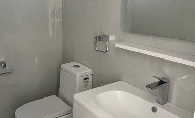 Hermosa casa en venta en Arcos del Sur, muy iluminada y amplio jardín