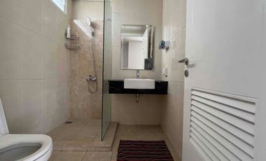 Sewa Apartment 3 Bed Rooms Di Spring Lake Summarecon Bekasi