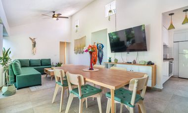 Casa en área común muy privadita en Colinas de Santa Fe