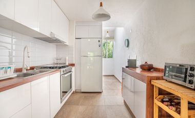 Casa en área común muy privadita en Colinas de Santa Fe