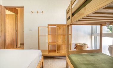 Casa en área común muy privadita en Colinas de Santa Fe