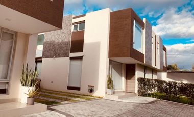 Casa de Venta Sector La Morita II Tumbaco - 3 Dorm.