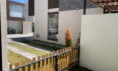 Casa de Venta Sector La Morita II Tumbaco - 3 Dorm.