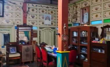 Dijual Rumah Mewah Klasik Interior Full Jati di Gemolong Sragen