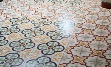 Dijual Rumah Mewah Klasik Interior Full Jati di Gemolong Sragen