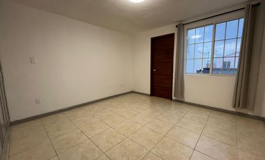 Casa con 3 recamaras y c/u con baño