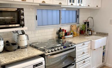 PH DE 2 AMBIENTES REFACCIONADO A NUEVO CON TERRAZA PROPIA