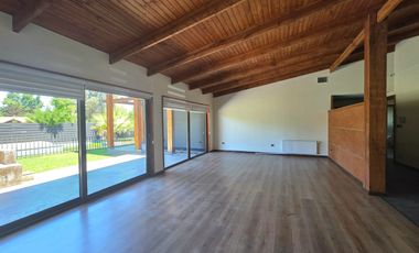 Arriendo Casa en Condominio Santa Rosa en Los Ángeles.