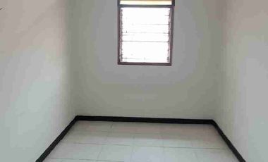 Disewakan Rumah 2 lantai di Pulo Asem