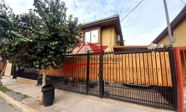 Hermosa Casa de Dos Pisos completamente solida, 3 Dormitorios, 3 Baños, Villa Los Altos de Marcoleta, Quilicura.