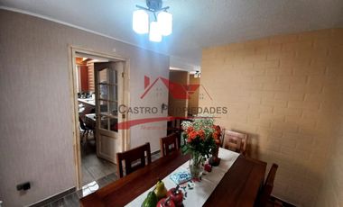 Hermosa Casa de Dos Pisos completamente solida, 3 Dormitorios, 3 Baños, Villa Los Altos de Marcoleta, Quilicura.