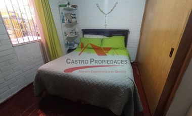 Hermosa Casa de Dos Pisos, 3 Dormitorios, 2 Baños, Villa Los Viñedos, Comuna de Quilicura.