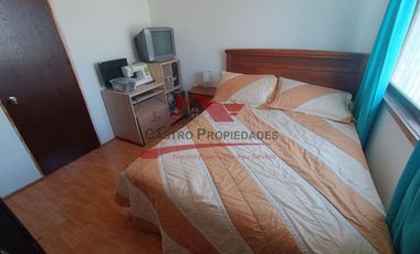 Hermosa Casa de Dos Pisos, 3 Dormitorios, 2 Baños, Villa Los Viñedos, Comuna de Quilicura.