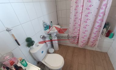 Hermosa Casa de Dos Pisos, 3 Dormitorios, 2 Baños, Villa Los Viñedos, Comuna de Quilicura.