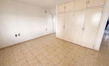 UNIVERSO 2000 CASA EN RENTA 4 RECÁMARAS $16,500 MXN