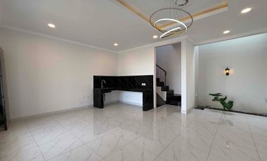 Dijual Rumah Baru Konsep Classic di Ciater BSD  Dekat Stasiun KRL Dan Dekat Tol