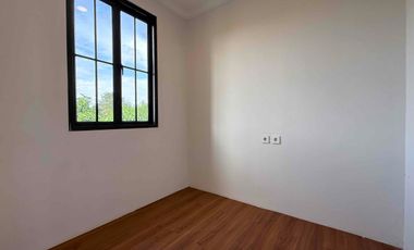 Dijual Rumah Baru Konsep Classic di Ciater BSD  Dekat Stasiun KRL Dan Dekat Tol