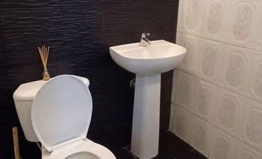 OPORTUNIDAD DE INVERSION CASA CON (2) APARTAMENTOS INDEPENDIENTES EXCELENTE UBICACION EN TUNJA