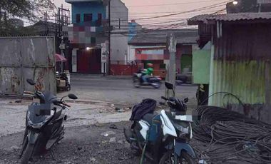 Di sewakan  lahan  keras di Cakung,   Jakarta Timur.