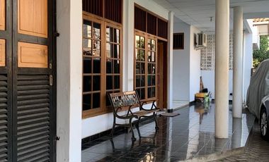 Jual Rugi..Rumah 2 Lt MURAH Bawah Pasaran, Karet Kuningan, Jakarta Selatan