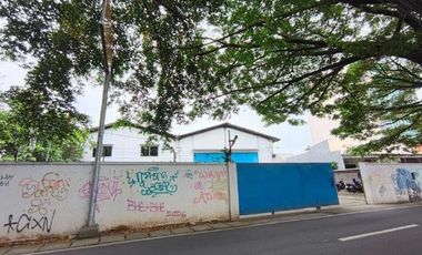 Gudang Pinggir Jalan di Pondok Aren, Hanya 7 Menit ke Tol Parigi