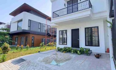 rumah baru American classic di BSD