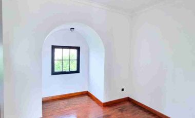 rumah baru American classic di BSD