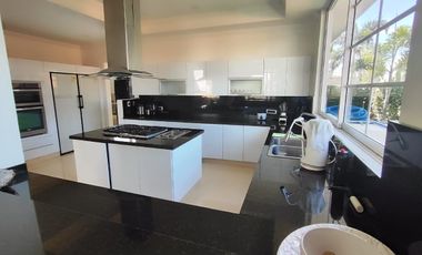 Exclusiva Casa de Lujo en Ciudad Jardín Cali