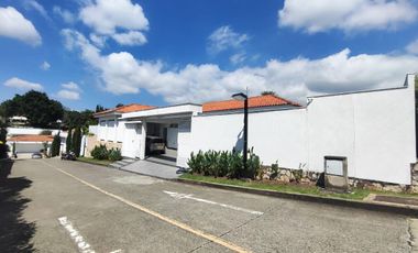 Exclusiva Casa de Lujo en Ciudad Jardín Cali