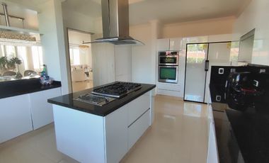 Exclusiva Casa de Lujo en Ciudad Jardín Cali