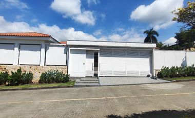 Exclusiva Casa de Lujo en Ciudad Jardín Cali