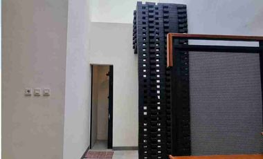 rumah bagus minimalis moderen di kencana loka BSD