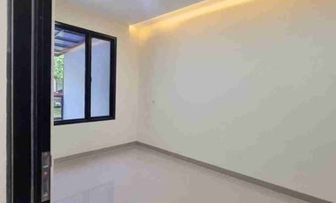 rumah bagus minimalis moderen di kencana loka BSD