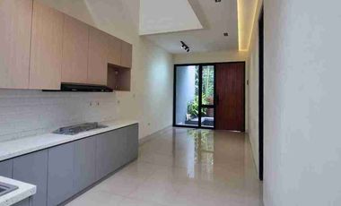 rumah bagus minimalis moderen di kencana loka BSD