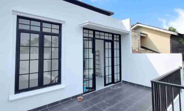 rumah bagus 2 lantai di kencana loka bsd