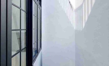 rumah bagus 2 lantai di kencana loka bsd