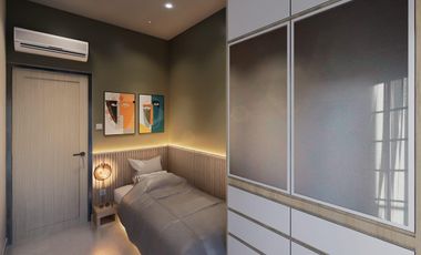 House for sale near East Bekasi Toll Gate, wide road access, large building type and land area