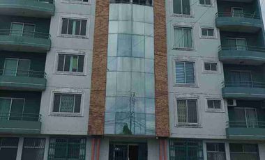 EN VENTA $ 68.000  HERMOSO DEPARTAMENTO 105 MTRS. A POCOS METROS DE LA PLAYA HERMOSA VISTA AL MAR.