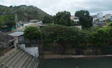 EN VENTA $ 68.000  HERMOSO DEPARTAMENTO 105 MTRS. A POCOS METROS DE LA PLAYA HERMOSA VISTA AL MAR.